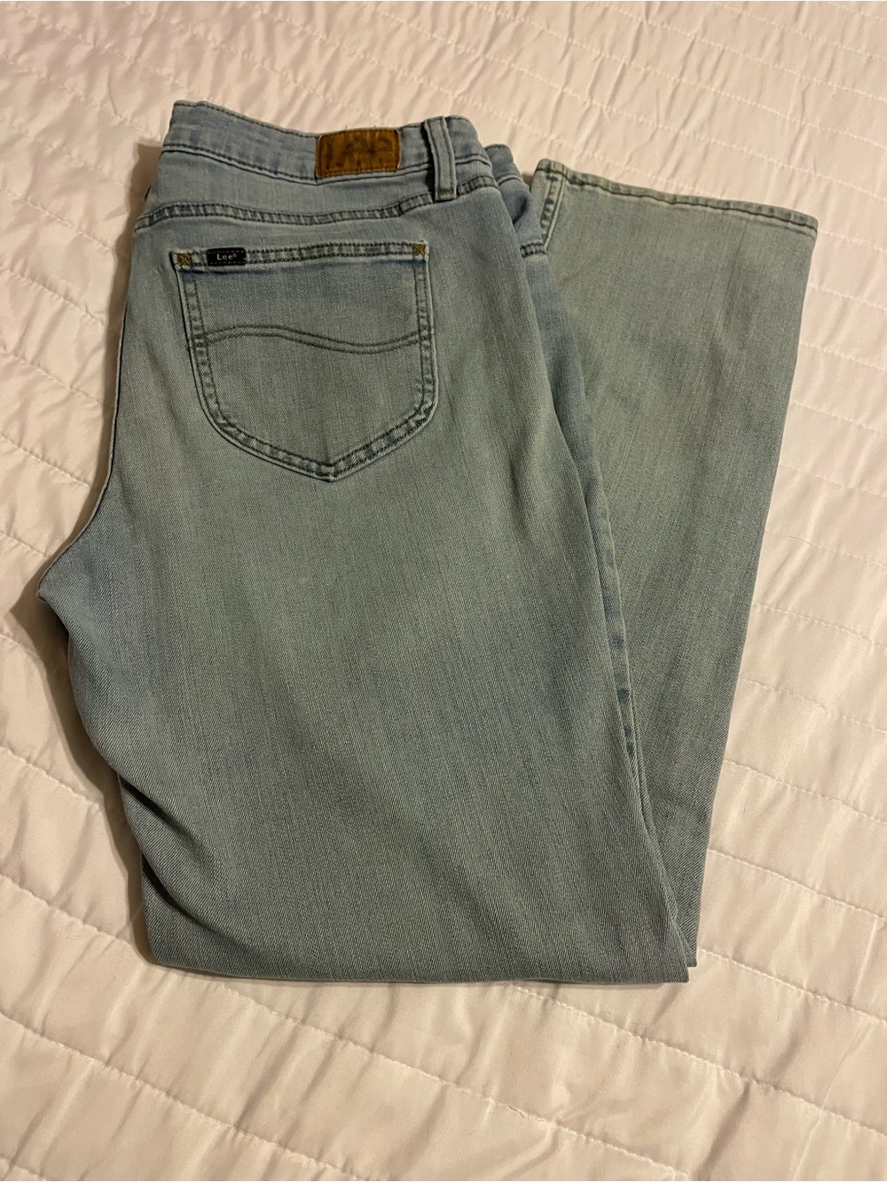 Light Blue Women’s Jeans - Classic Straight Fit